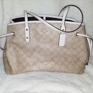 Coach Satchel Hand bag